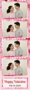 Variante bande 2x6, 4 photos et orientation paysage du design photobooth Pink Stripe Romance pour Vivabox