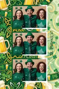 Variante format portrait 4x6, 3 photos et orientation paysage du design photobooth Green St Patricks Beer Party pour Miroir Magique