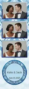 Variante bande 2x6, 3 photos et orientation paysage du design photobooth Blue Geometric Birthday Stripes pour Vivabox